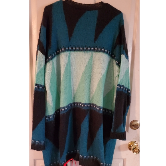 Sweater - Picture 2 of 2